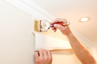 Pose de papier peint à Mascaraàs-Haron — revêtements muraux et toiles de verre